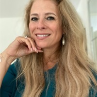 Anouk Valk, van der