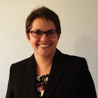 Julia Hahn, AINS, API