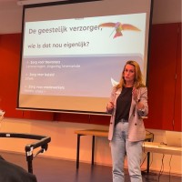 Esther De Groot