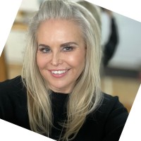 Tracy Barnett