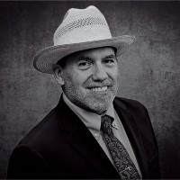 Victor M Ochoa