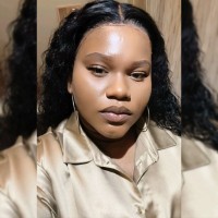 Oyintando Nombombo
