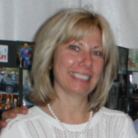 Lori Petros