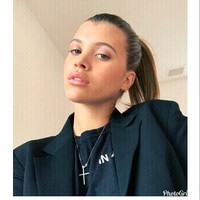 Zarha Bello