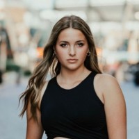 Claire Plum