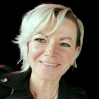 Angela De Lange