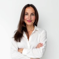 Roxana Tavana