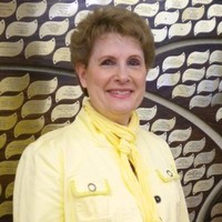 Linda Lessner