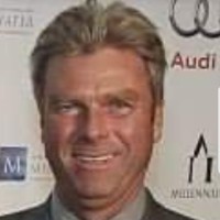 Charles Tomozer