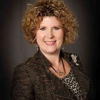 Elaine Leonard