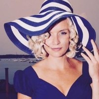 Anna Harris