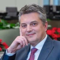 Szilárd Benk