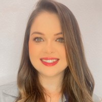 Júlia Móvio