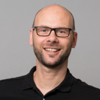 Dr. Björn Stapelfeldt