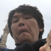 高鶴亮介