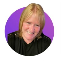 Debbie Fulton ♕🐝