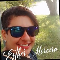 Esther Moreira