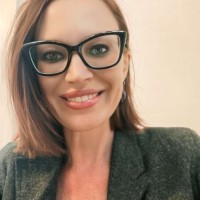 Anita Helman, Ma