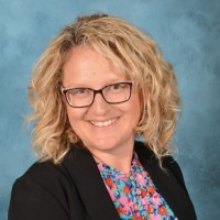 Kimberly Hewit, Cic