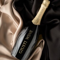 Giusti Wine