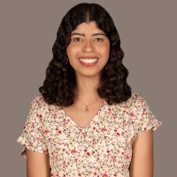 Rose León