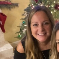 Lindsay Mcneal
