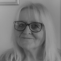 Julie Hicks