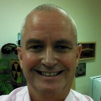 Warren Lee