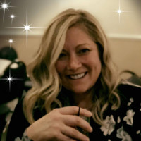 Lisa Hogan