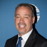 Michael Ische, Besc
