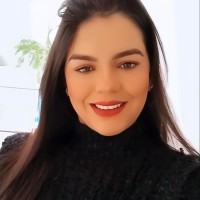 Caroline S Moraes