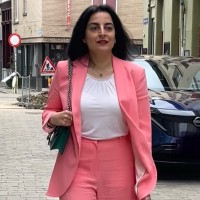 Leyla Aydemir, Frm, Cia