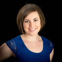 Jennifer Dustin