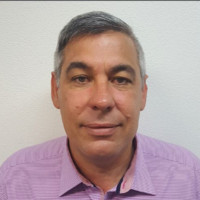Simon Deutrom