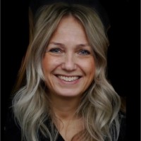 Renata Van Oeveren