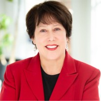 Kati EverettKati Everett is an Influencer