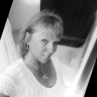 Anita Holton