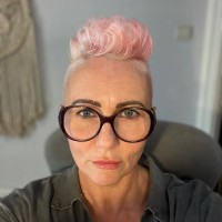 DeeDee James