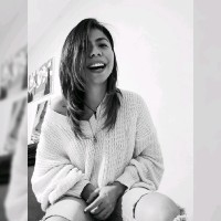 Caro Descalzio