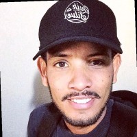 Esdras Sousa