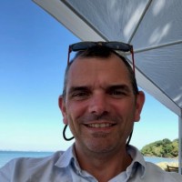 Iain J Gilligan