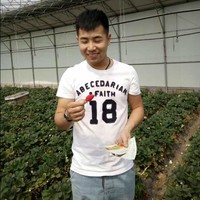李佩宇
