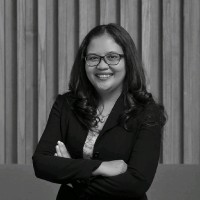 Dini Irawati, Sh, Ciib