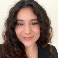Mia Holder