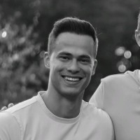 Niek Van Den Broek