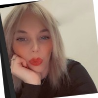 Mme Elodie Marquet
