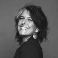 Nikki Lu Lowe ✴ Award-Winning Voiceover I Creative Consultant