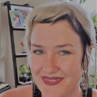 Lena Saunders