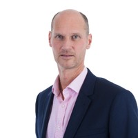 Paul Nicholas