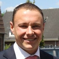 Dirk Steurs